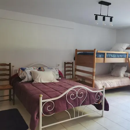Appartement Dans Maison Individuelle *