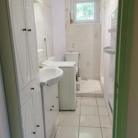 Appartement Dans Maison Individuelle * Saint-Affrique